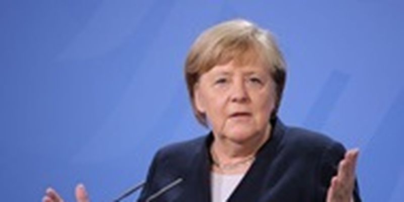 Меркель назвала "варварской" войну РФ в Украине