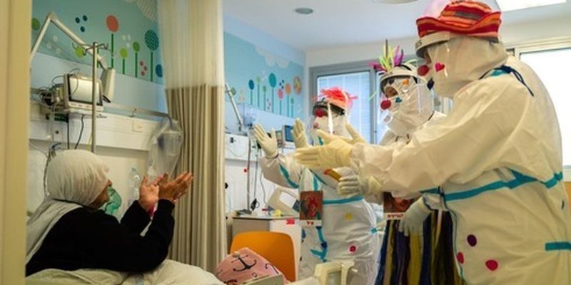 Пандемия идет на спад: Израиль закрывает последние отделения для больных COVID-19