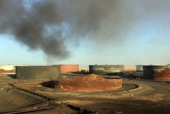 Войска Хафтара заблокировали производство нефти в Ливии - СМИ