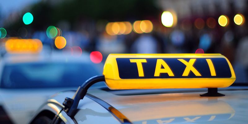 Перевозчики хотят урегулировать рынок такси законом