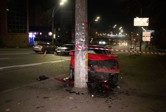 У Києві зіткнулися два таксі з пасажирами: є постраждалі