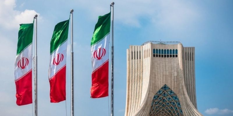Иран начал обогащать уран на усовершенствованной центрифуге - СМИ