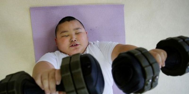 Хлопчик-сумоїст у 10 років важить 85 кг