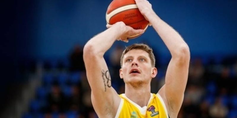 Украинский баскетболист Пустовой дебютировал за испанскую «Мурсию»
