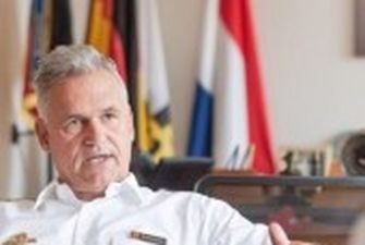 Командувача ВМС Німеччини внесли у базу “Миротворця” за висловлювання про Крим