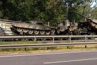 Під час транспортування у Польщі згоріло два танка Т-72