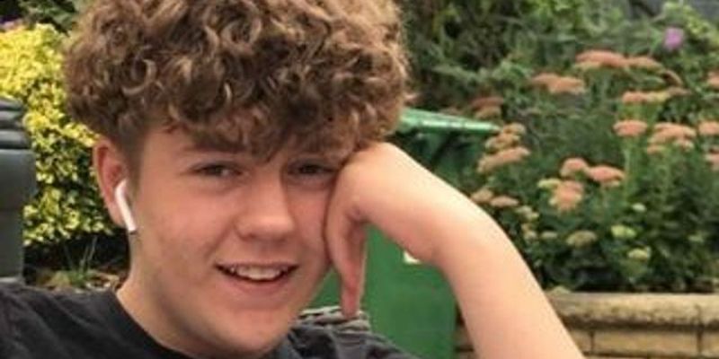 У Британії підлітки вбили 13-річного хлопця через коментарі у соцмережах