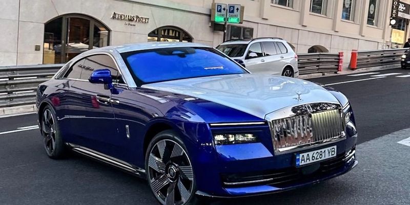 В Монако "засветился" элитный Rolls-Royce за $600 000 с киевскими номерами. Фотофакт