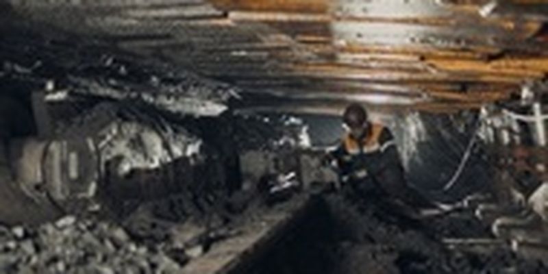 Из-за атаки РФ под землей оказались заблокированы 1060 шахтеров