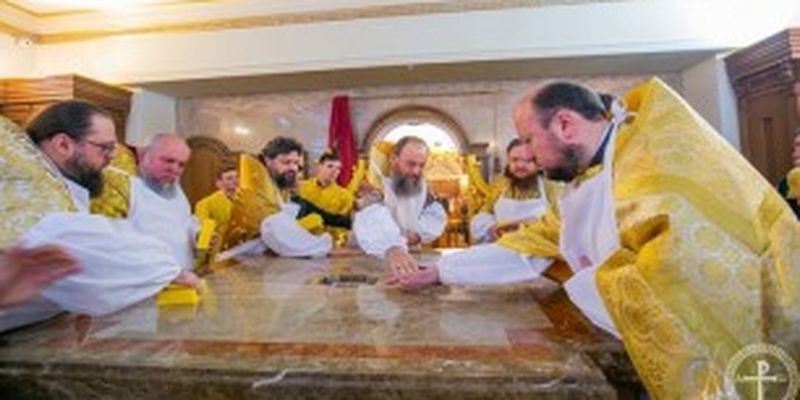 В Киеве митрополит Антоний освятил храм УПЦ в честь Александра Невского