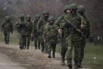 "Путин, введи войска!": как Кремль пытается "защищать" соотечественников за рубежом