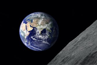 Луна медленно улетает от Земли: ученые рассказали, может ли планета остаться без своего спутника