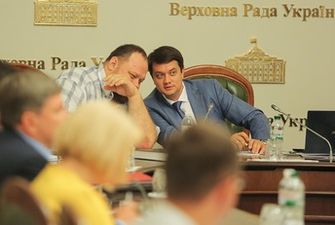 Монополия на власть: как партия Зеленского берет под контроль Верховную Раду/Партия "Слуга народа" захватывает власть в комитетах