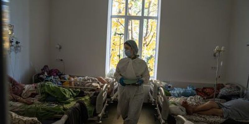 Коронавирус в Хмельницком: больницы переполнены непривитыми пациентами, самому маленькому больному лишь 7 дней