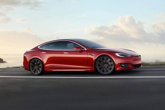 На рекламу – ані цента: Tesla витрачає на дослідження та розробки більше, ніж Ford, GM та Chrysler разом