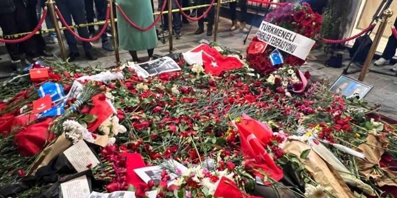 Суд постановил заключить под стражу 17 подозреваемых в связи со взрывом в Стамбуле