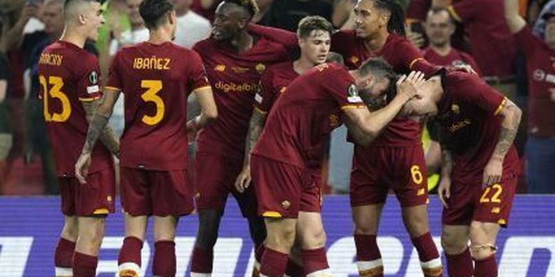 Єврокубковий хет-трик Моурінью: "Рома" стала першим в історії переможцем Ліги конференцій