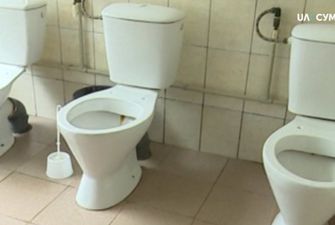 Без дверей и перегородок: в училище оборудовали самый «откровенный» туалет