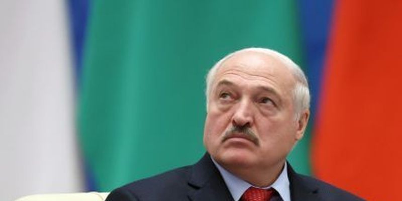 Лукашенко рассказал, почему остается на посту президента, хотя "уже осточертело"