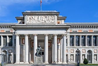 Группа протестующих закрылась в музее Мадрида и угрожает суицидом