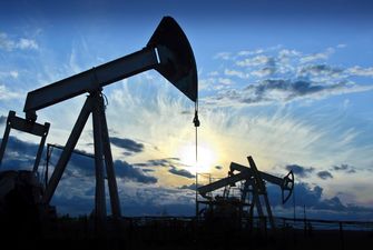Нафту "нікуди дівати": ціна на паливо може знизитися до нуля