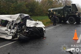 На Львівщині внаслідок зіткнення вантажівки та легковика загинуло подружжя