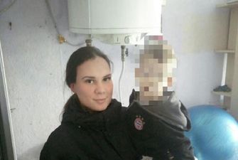 Мальчик хотел выпрыгнуть из окна: Горе-мать закрыла маленьких детей в квартире в Одессе и пошла гулять
