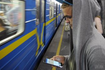 У Києві сьогодні можуть обмежити на вхід три станції метро через футбольний матч