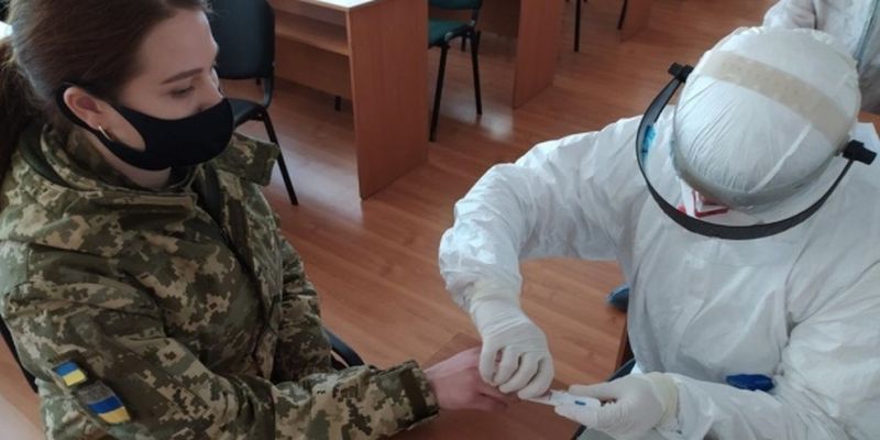 В украинской армии за сутки - 191 случай коронавируса