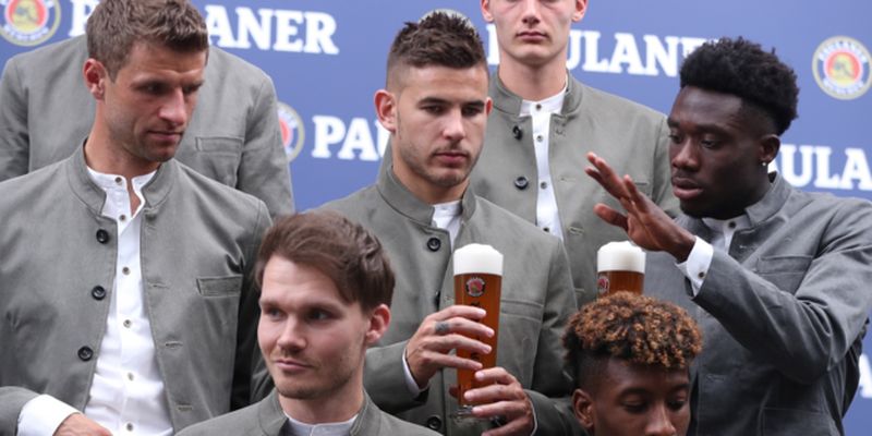 "Игроки "Баварии" перед разгромом "Челси" пили виски с пивом": сенсационный инсайд от Джона Бон Джови