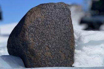 Космический камень-монстр. В Антарктиде нашли один из самых больших метеоритов за 100 лет