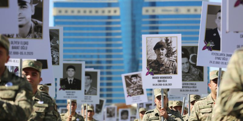 В Азербайджане и Армении вспоминают о погибших во Второй карабахской войне
