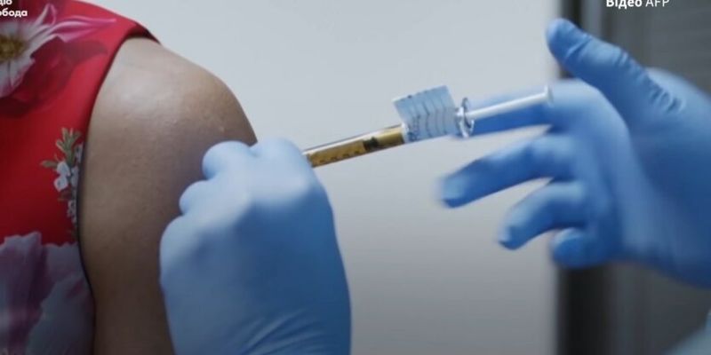 Минздрав назвал противопоказания для COVID-вакцинации детей от 5 лет