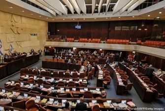 В Израиле в четвертый раз за два года решили распустить парламент и провести выборы