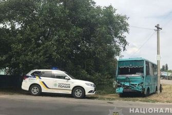 Страшное ДТП на Бериславском шоссе: пассажирский автобус протаранил грузовик. ФОТО