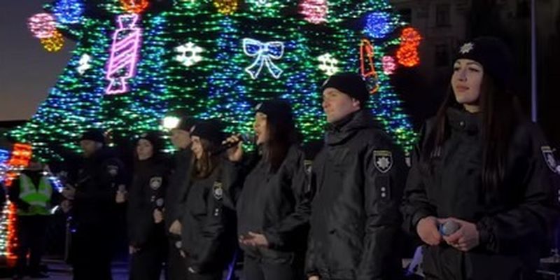 На Новый год в Николаеве полицейские спели "Щедрик": яркое видео