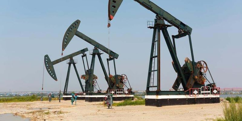Удары по энергетике в России и Украине стали причиной роста цен на нефть