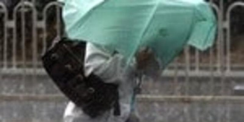 Украину накроют дожди и ветры: синоптик дала прогноз погоды