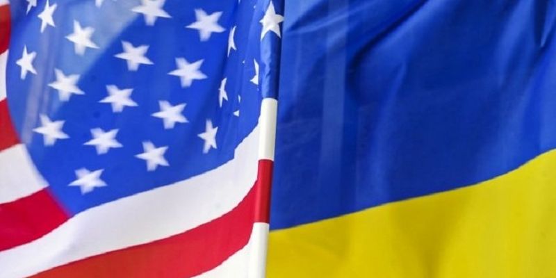 Некоторые украинские чиновники зарабатывают больше, чем американский президент