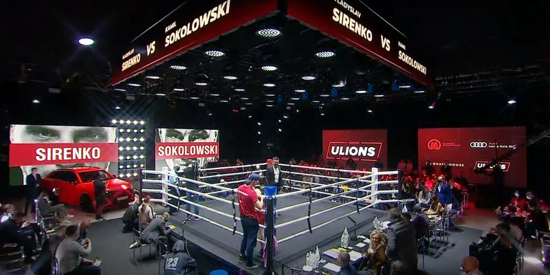 Украинская боксерка Алина Зайцева изувечил лицо немки Шайенн Хенсон: бой остановили досрочно
