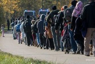 Тысячи беженцев направились из Турции к границам ЕС