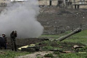 На границе Армении и Азербайджана снова вспыхнули столкновения, есть погибшие