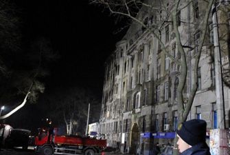 Пожар в одесском колледже: спасатели нашли тела еще двух погибших