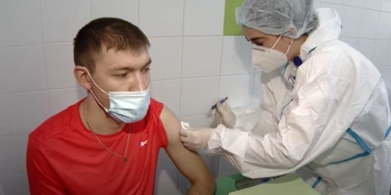 Украина получит вакцину от коронавируса одной из последних: названы сроки