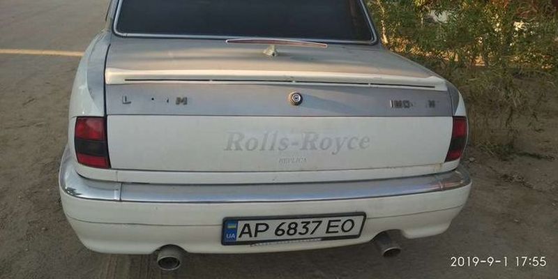 В Украине построили лимузин из Волги с лицом Rolls-Royce Ghost