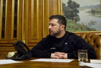 Зеленський у годинній розмові з Макроном обговорив оборонну взаємодію України та Франції
