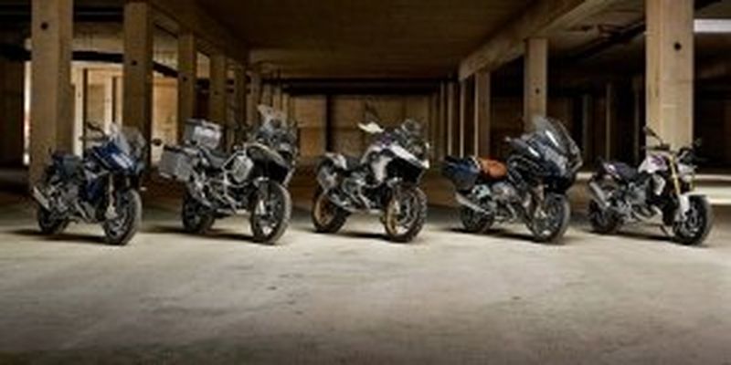 BMW похвасталась ростом продаж мотоциклов и максискутеров