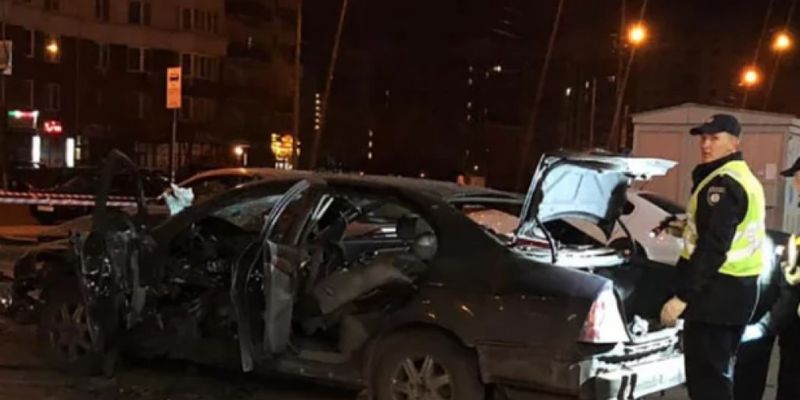 В Киеве на Демеевке взорвался автомобиль чиновника Минагрополитики – СМИ