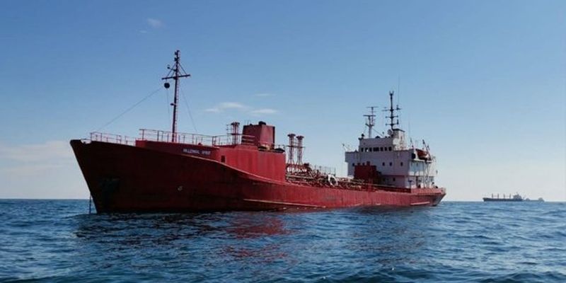 Возле Одессы дрейфуют подбитые Россией гражданские судна — ВСУ
