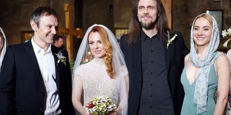 Участник группы "Океан Ельзи" женился в Грузии: Вакарчук похвастался ролью свидетеля/В составе ОЕ музыкант играет с 2014 года